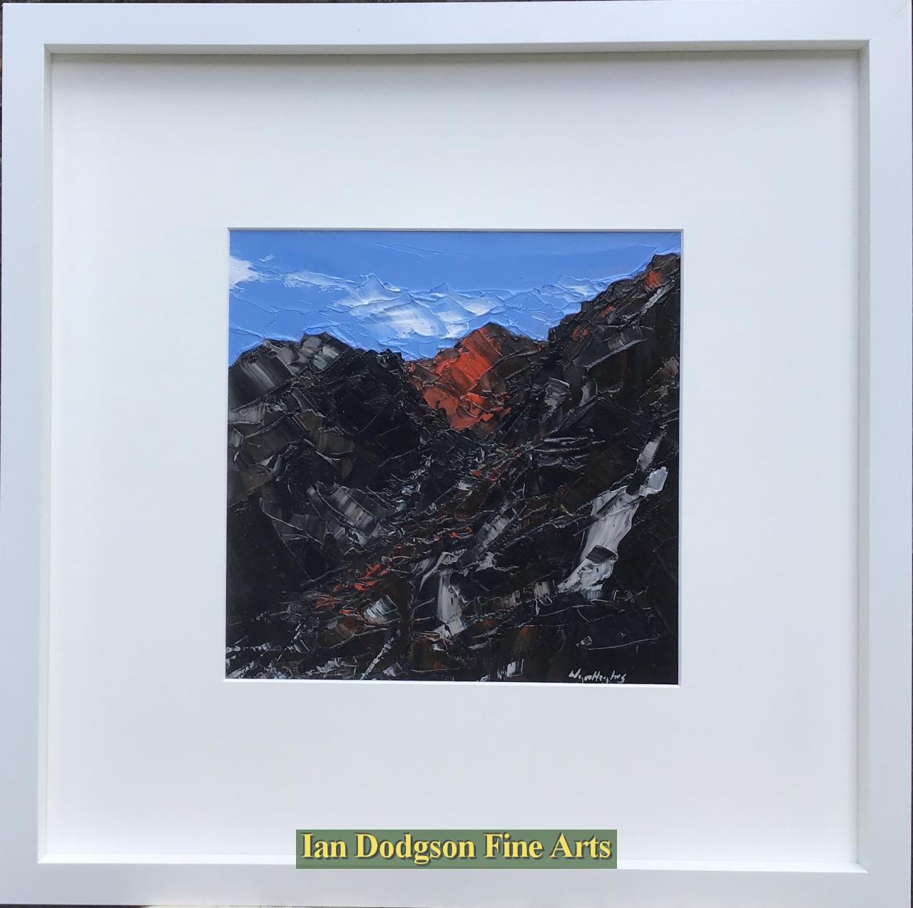 Gwawr Eryri by Wyn Hughes